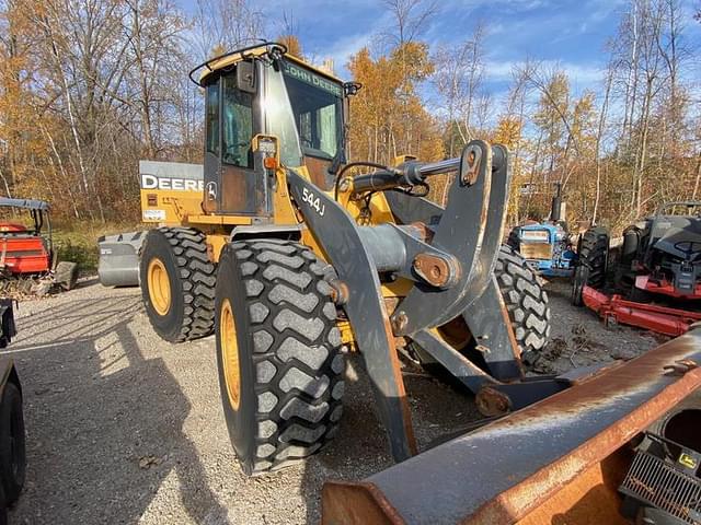 Image of John Deere 544J equipment image 1