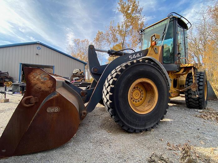 Image of John Deere 544J Primary image