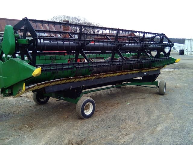 Image of John Deere 620F equipment image 3