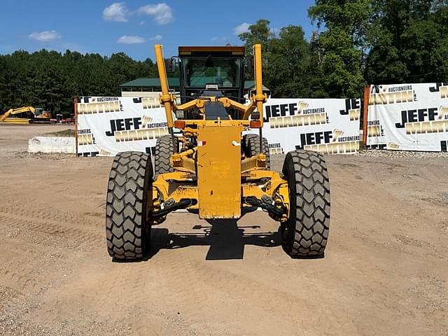 Image of John Deere 672CH equipment image 1