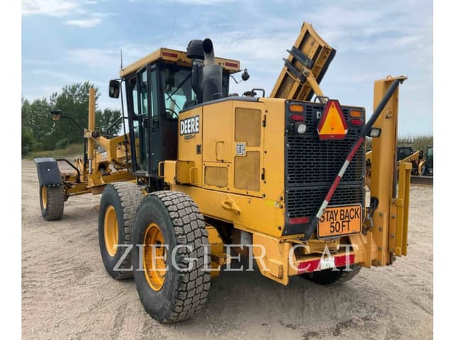 Image of John Deere 770CH equipment image 3