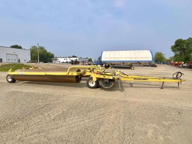 Image of Degelman LR7645 equipment image 2