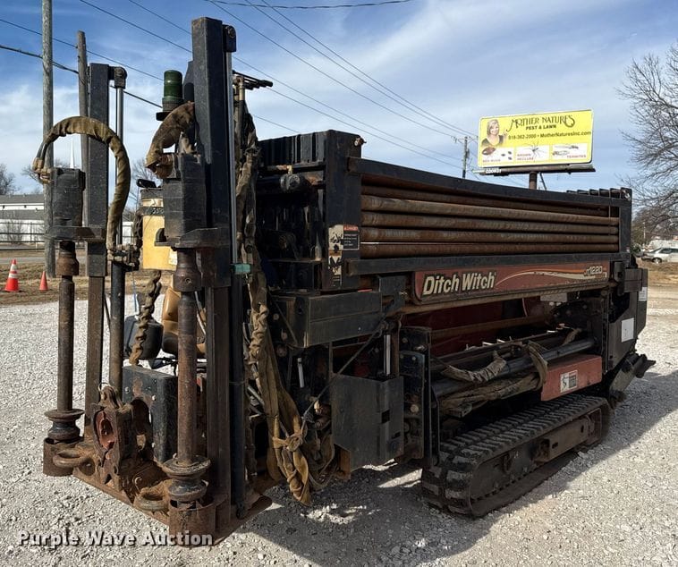 2004 Ditch Witch JT1220 Equipment Image0