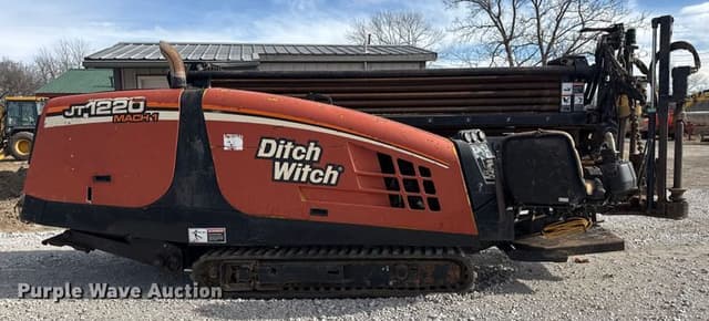 Image of Ditch Witch JT1220 equipment image 3