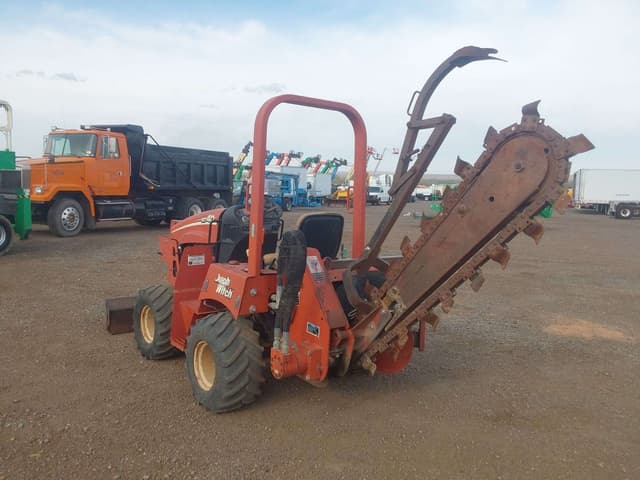 Image of Ditch Witch RT40 equipment image 3