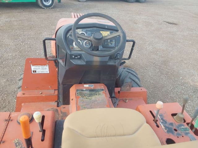 Image of Ditch Witch RT40 equipment image 4