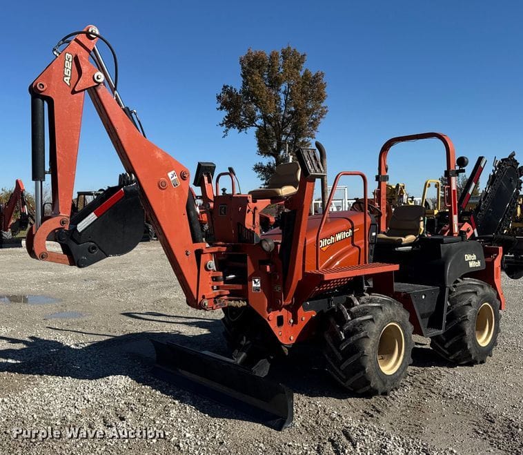 2004 Ditch Witch RT55 Equipment Image0
