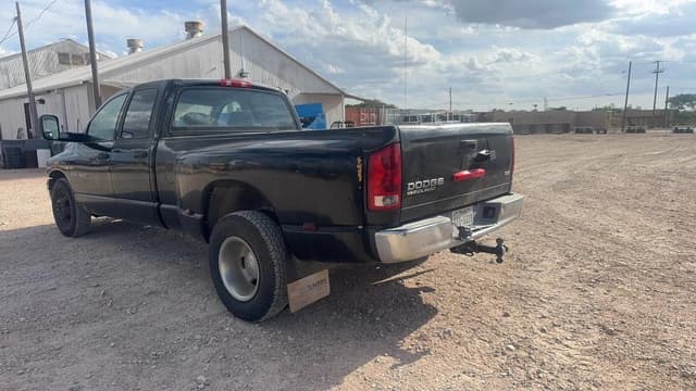 Image of Dodge Ram 3500 equipment image 1