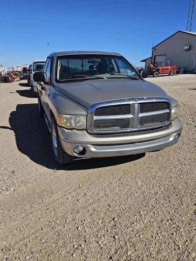 Image of Dodge Ram 1500 equipment image 2