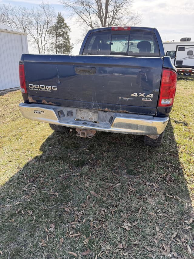 Image of Dodge Ram 2500 equipment image 3