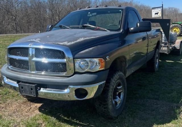 Image of Dodge Ram 2500 equipment image 2