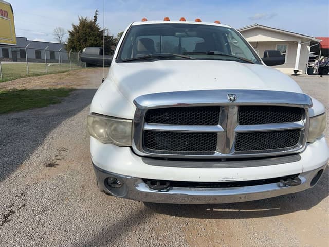 Image of Dodge Ram 3500 equipment image 4