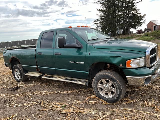 Image of Dodge Ram 3500 equipment image 2