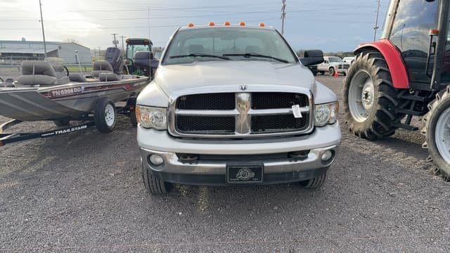 Image of Dodge Ram 3500 equipment image 1