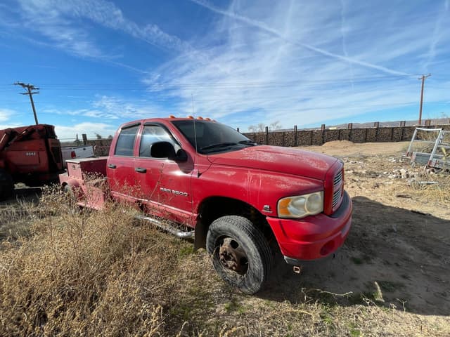 Image of Dodge Ram 3500 equipment image 2