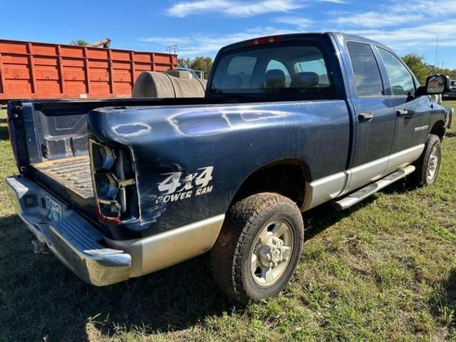 Image of Dodge Ram 2500 equipment image 4