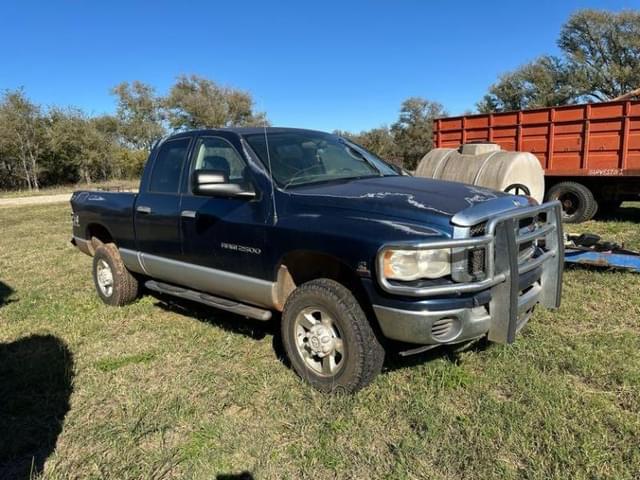Image of Dodge Ram 2500 equipment image 2