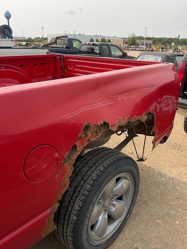 Image of Dodge Ram 1500 equipment image 3
