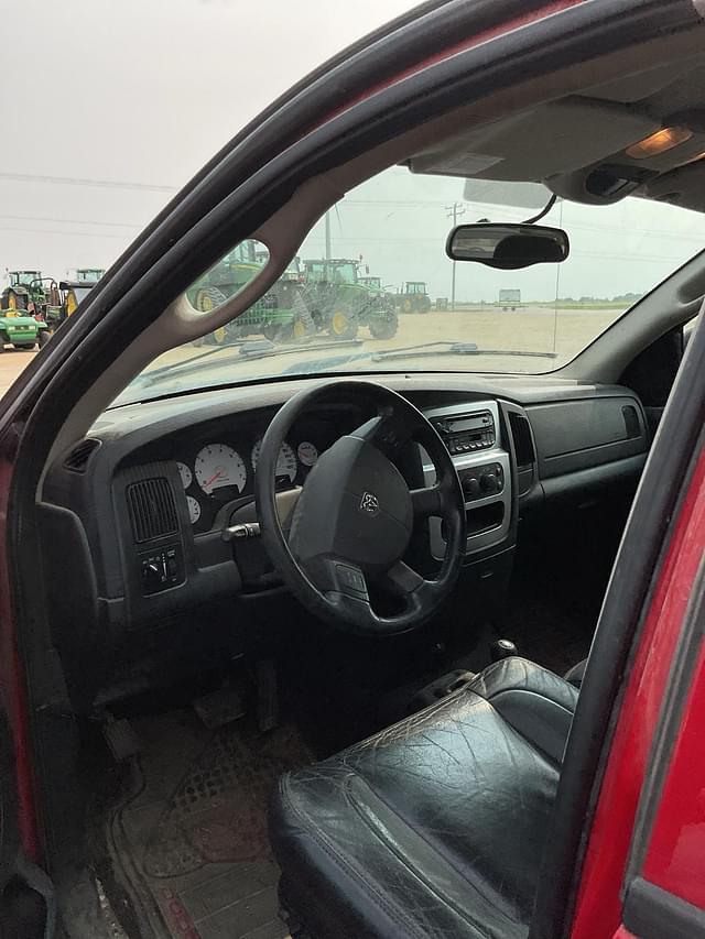 Image of Dodge Ram 1500 equipment image 1