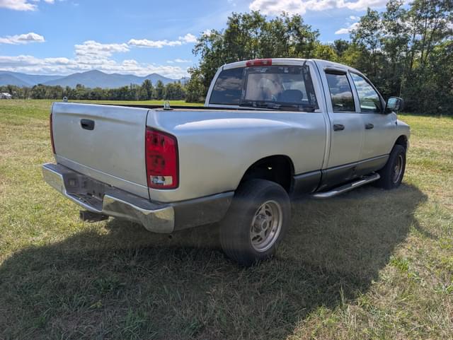 Image of Dodge Ram 1500 equipment image 4