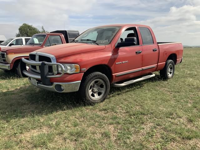 Image of Dodge Ram 1500 equipment image 4