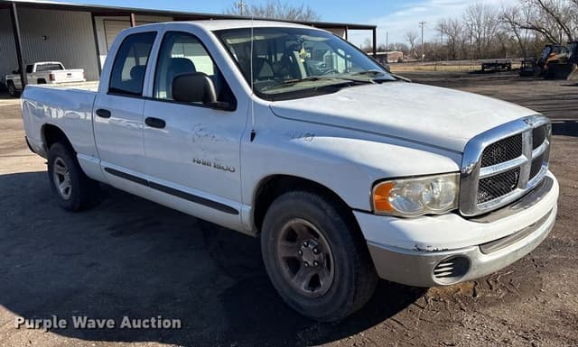 Image of Dodge Ram 1500 equipment image 2