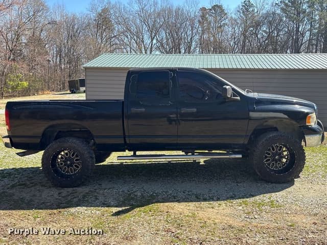 Image of Dodge Ram 1500 equipment image 3