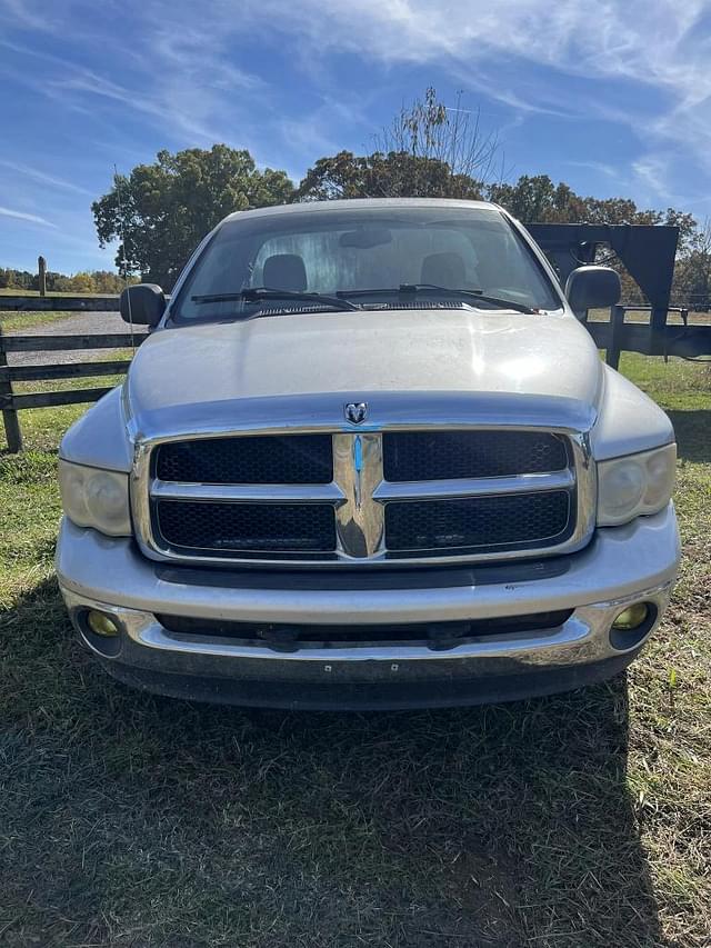 Image of Dodge Ram 1500 equipment image 3