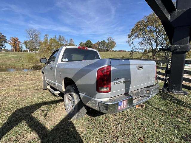 Image of Dodge Ram 1500 equipment image 1