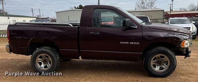 Image of Dodge Ram 1500 equipment image 3