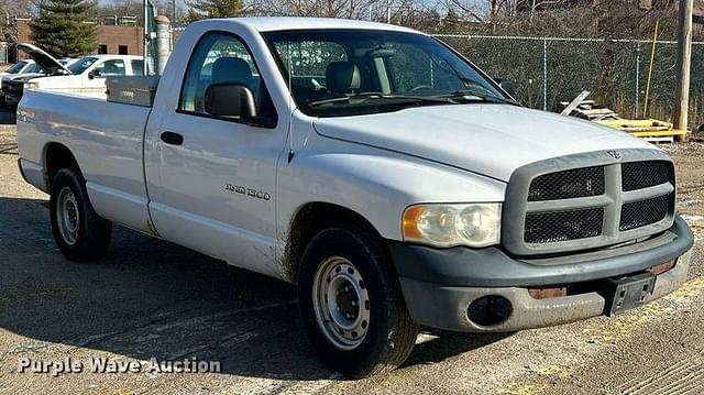 Image of Dodge Ram 1500 equipment image 2