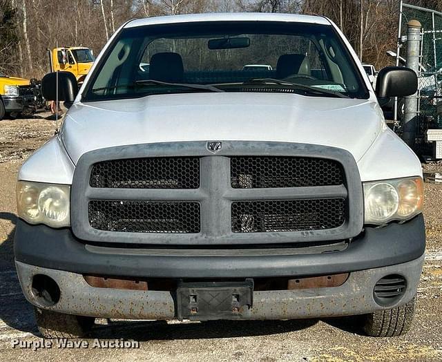 Image of Dodge Ram 1500 equipment image 1