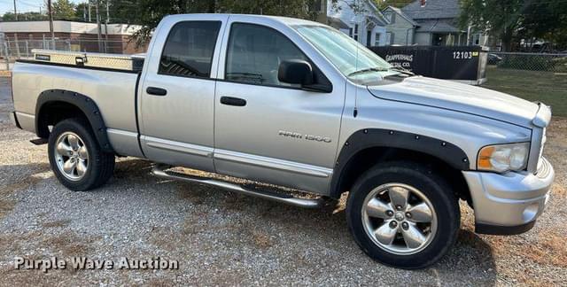 Image of Dodge Ram 1500 equipment image 3