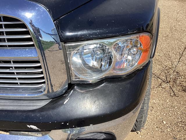Image of Dodge Ram 1500 equipment image 3