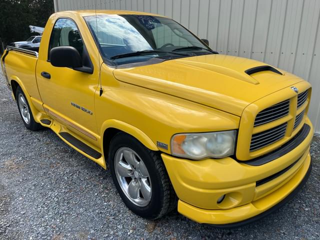 Image of Dodge Ram 1500 equipment image 4