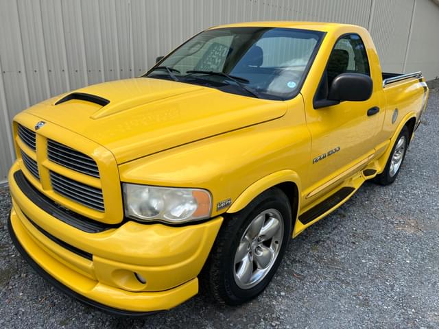 Image of Dodge Ram 1500 equipment image 2