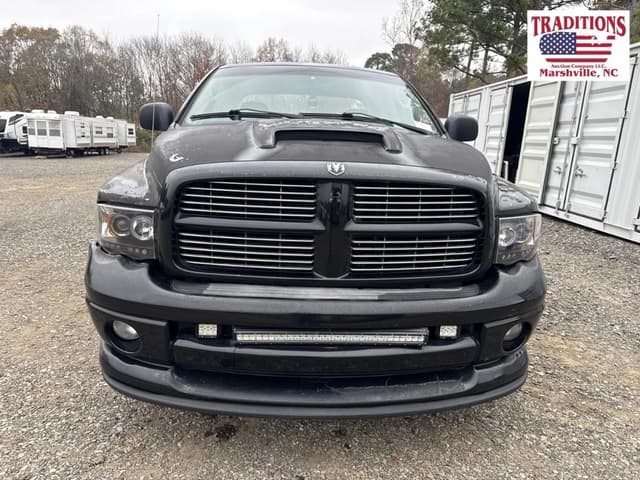 Image of Dodge Ram 1500 equipment image 2