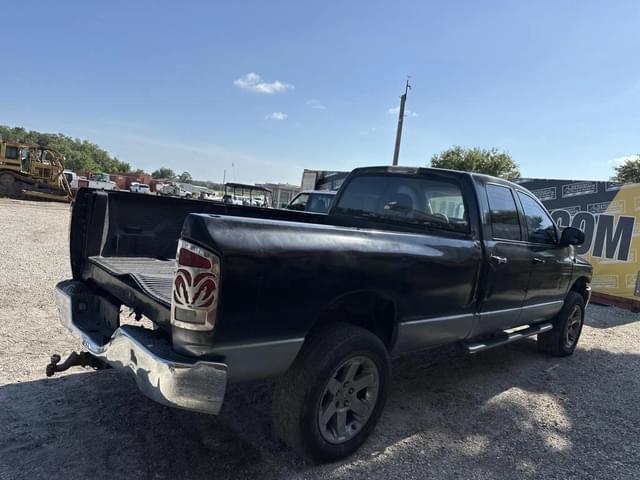 Image of Dodge Ram 1500 equipment image 2