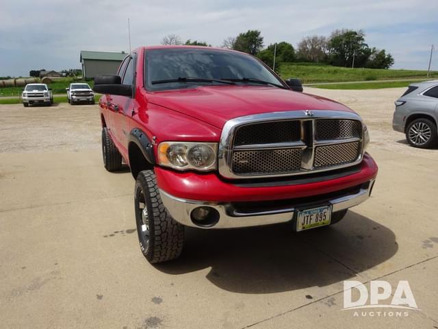 Image of Dodge Ram 2500 equipment image 2
