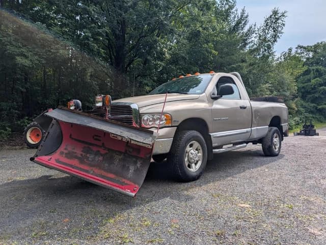 Image of Dodge Ram 2500 equipment image 3