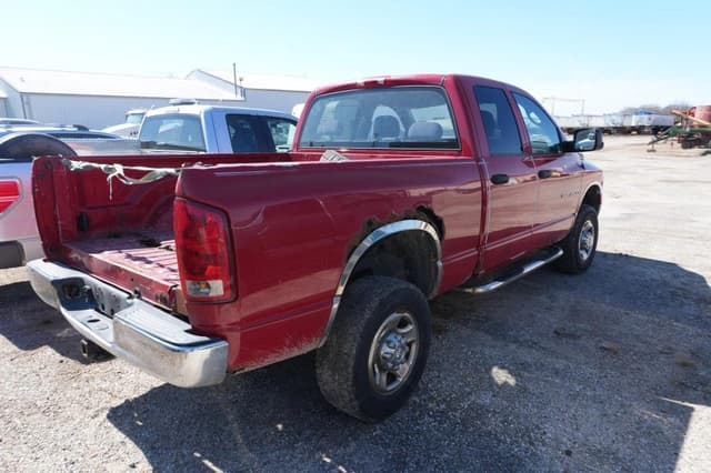 Image of Dodge Ram 2500 equipment image 3