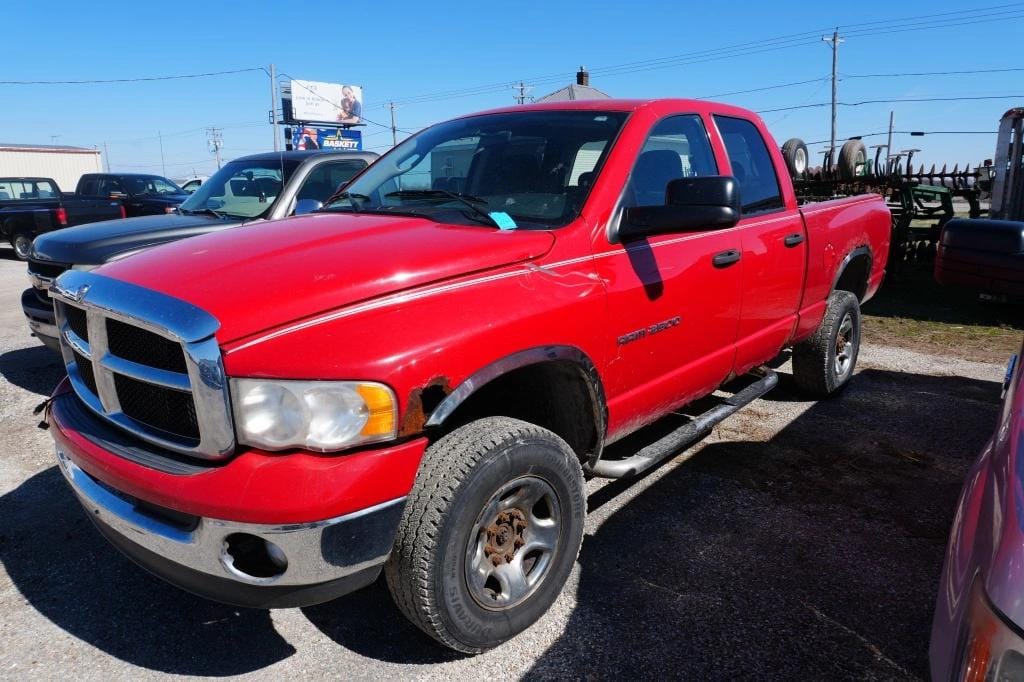2004 Dodge Ram 2500 Equipment Image0