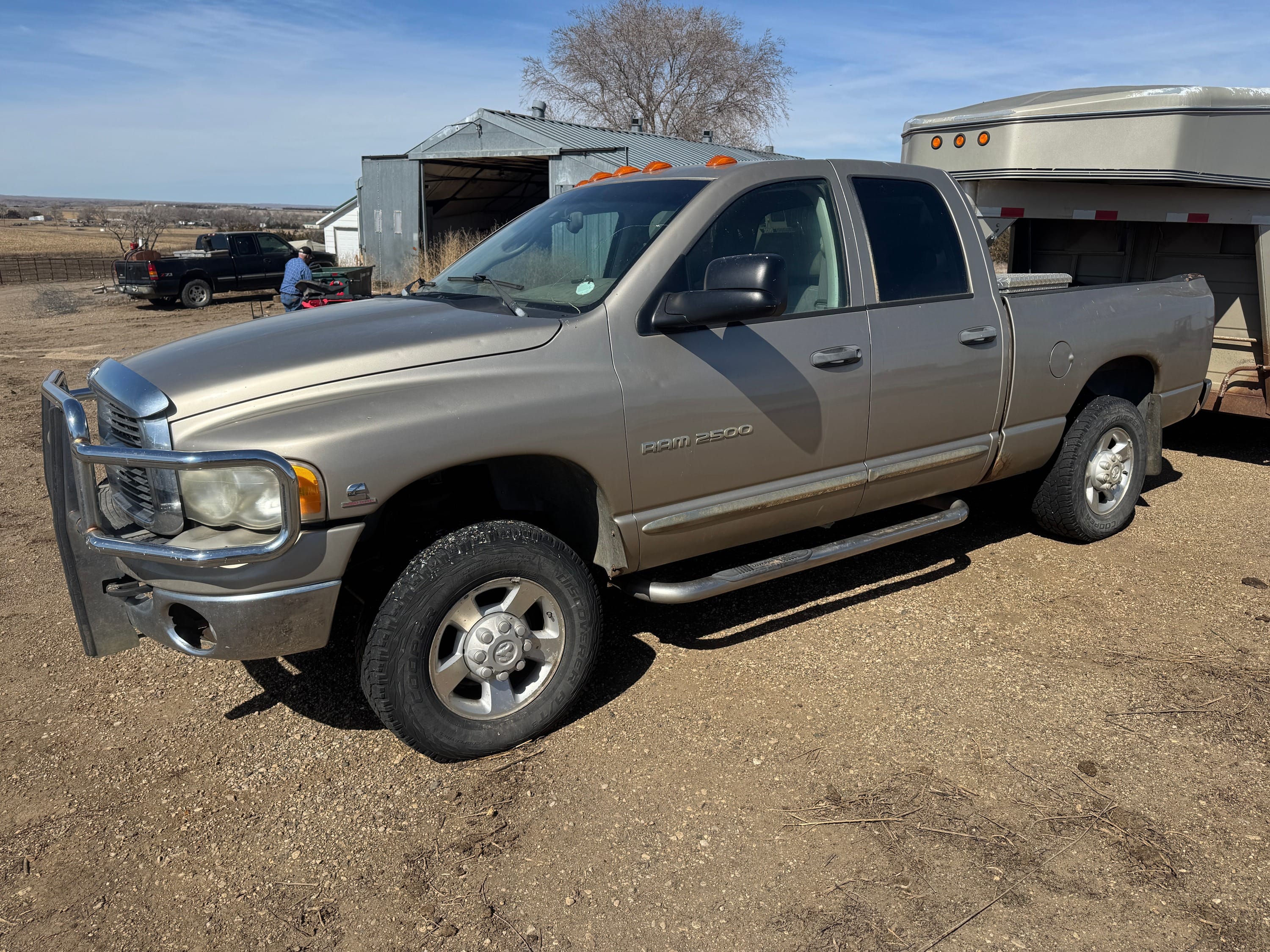 2004 Dodge Ram 2500 Equipment Image0