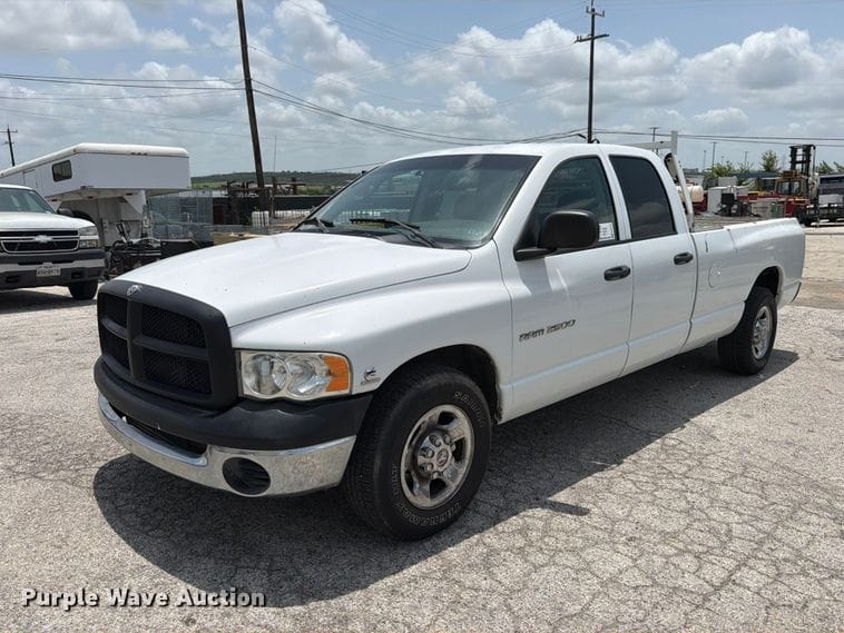 2004 Dodge Ram 2500 Equipment Image0