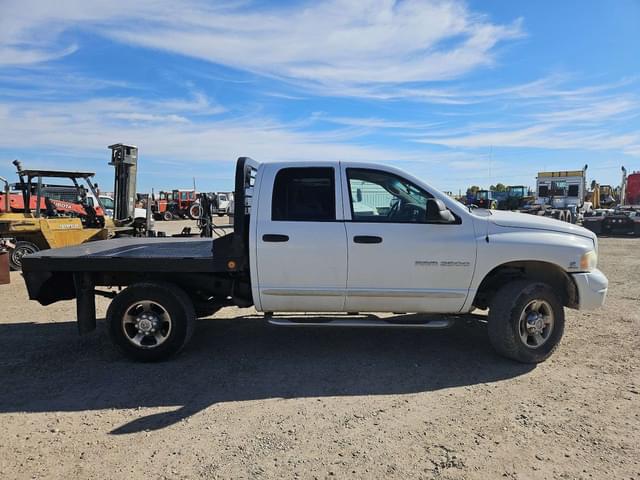 Image of Dodge Ram 2500 equipment image 3