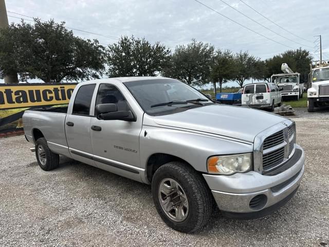 Image of Dodge Ram 2500 equipment image 3