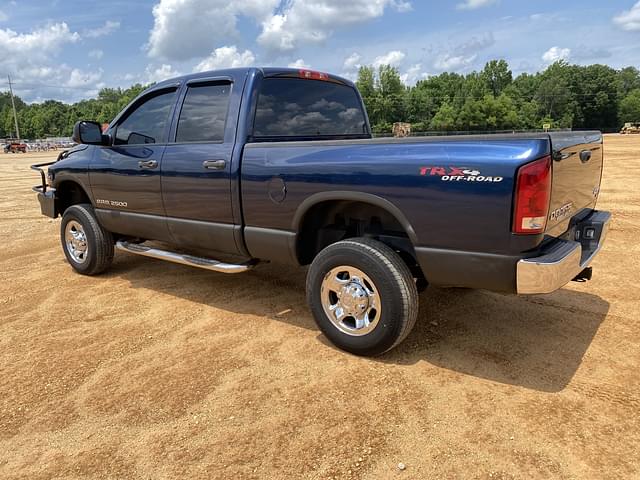 Image of Dodge Ram 2500 equipment image 1
