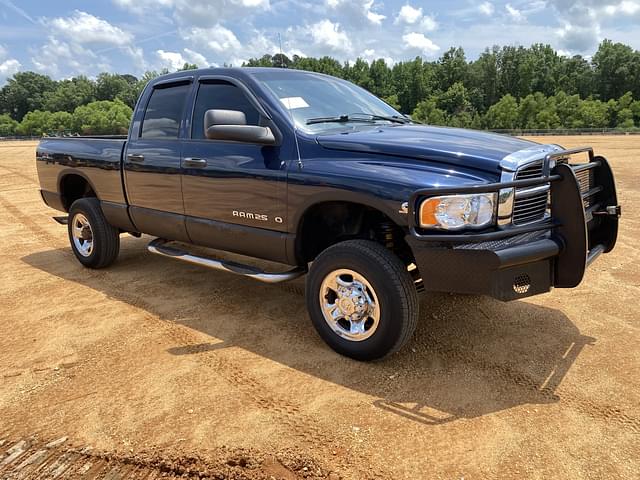 Image of Dodge Ram 2500 equipment image 3