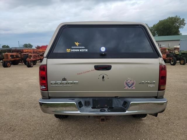 Image of Dodge Ram 2500 equipment image 3