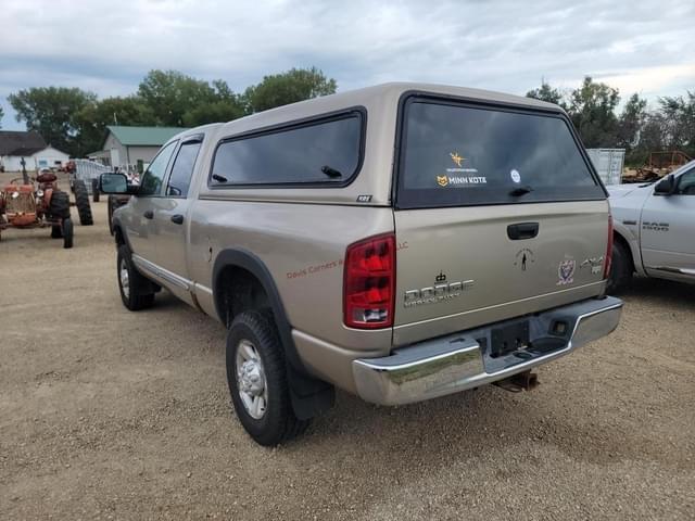 Image of Dodge Ram 2500 equipment image 2
